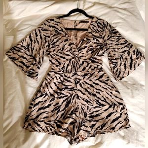 NWOT A&F Zebra Flowy Romper